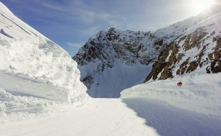 Kilka informacji na temat nart skiturowych